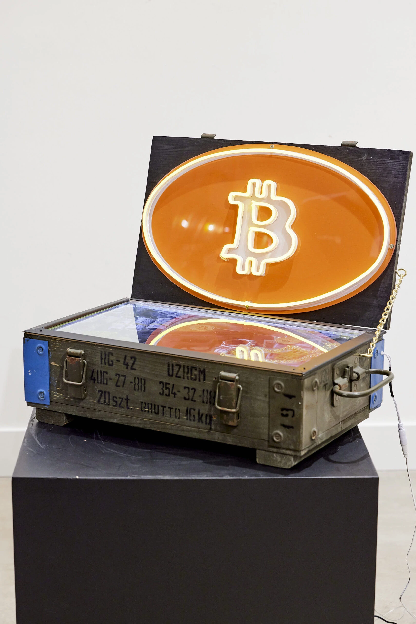 Bitcoin treasure box